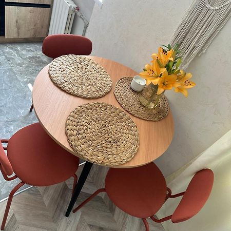 Appartement Terracotta à Krementchouk Extérieur photo